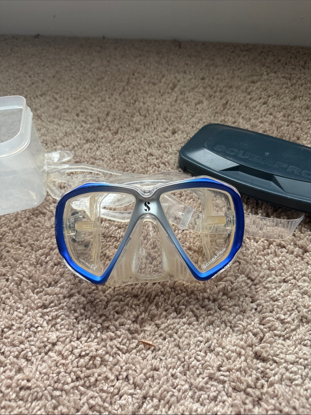 Scubapro scuba mask